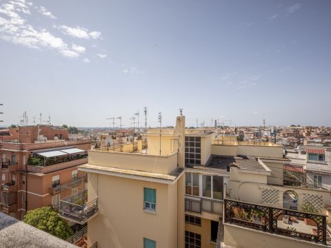 Via Trebio Littore, 6 - Roma