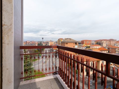 Via Andrea Provana, 25 - Collegno