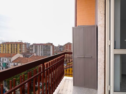 Via Andrea Provana, 25 - Collegno