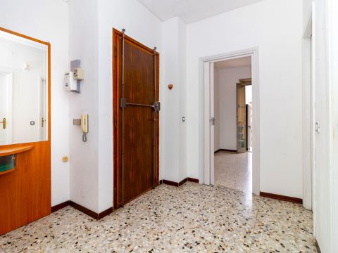 Via Andrea Provana, 25 - Collegno