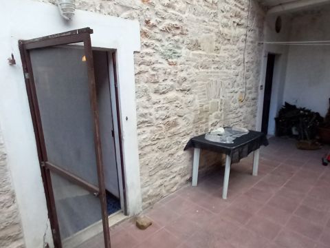 via Camponocecchio 15 - Genga