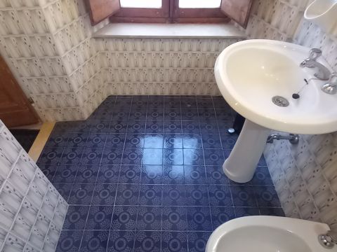 via Camponocecchio 15 - Genga