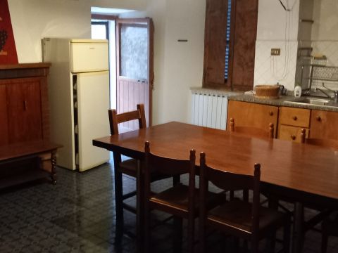 via Camponocecchio 15 - Genga