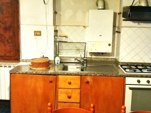 via Camponocecchio 15 - Genga