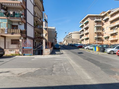 Via Pietro Maroncelli, 2-6 - Catania