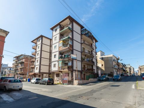 Via Pietro Maroncelli, 2-6 - Catania