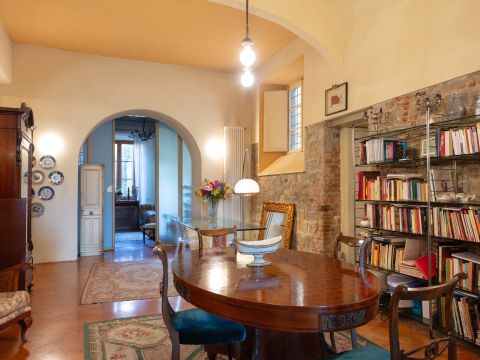 Lungarno Mediceo, 10 - Pisa