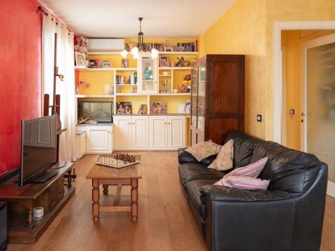 Via Perugia, 2A - Castagneto Carducci