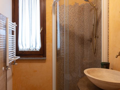 Via Perugia, 2A - Castagneto Carducci