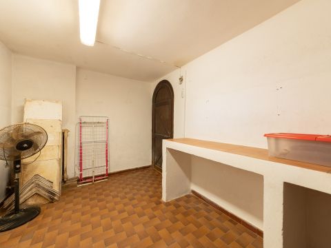 Viale Grigna, 28 - Camparada