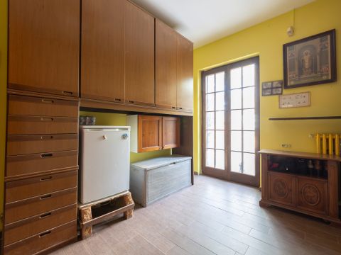 Viale Grigna, 28 - Camparada