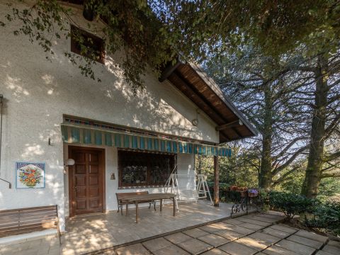 Viale Grigna, 28 - Camparada