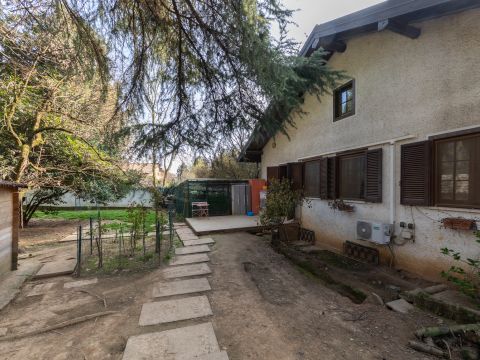 Viale Grigna, 28 - Camparada