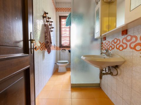 Viale Grigna, 28 - Camparada