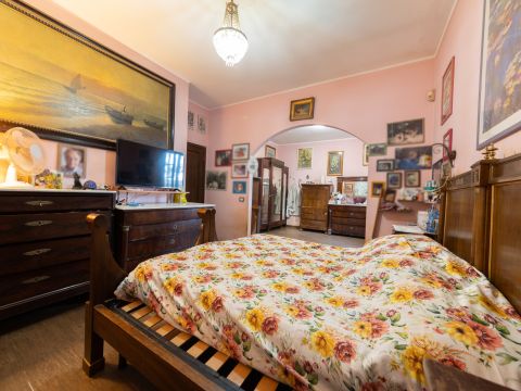 Viale Grigna, 28 - Camparada