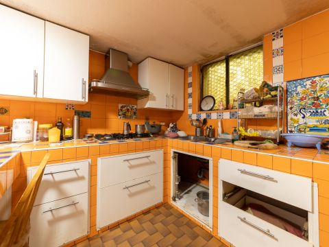 Viale Grigna, 28 - Camparada