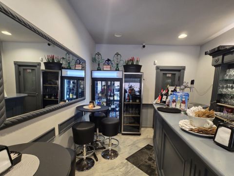 Via Agostino Ghirlanda, 37 - Massa