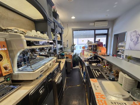 Via Agostino Ghirlanda, 37 - Massa