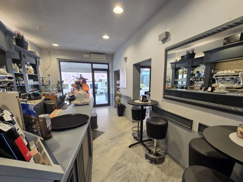 Via Agostino Ghirlanda, 37 - Massa