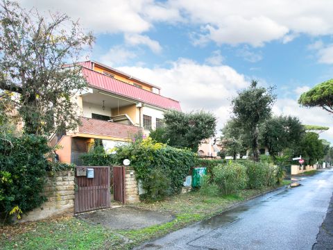 Via Marotta, 74 - Fiumicino