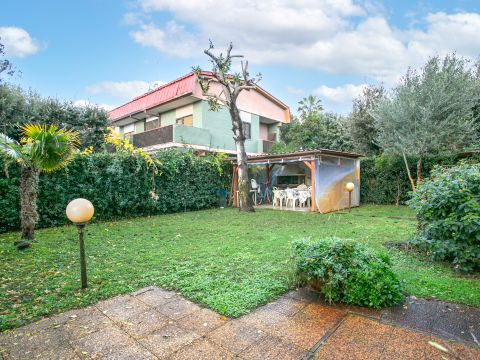 Via Marotta, 74 - Fiumicino