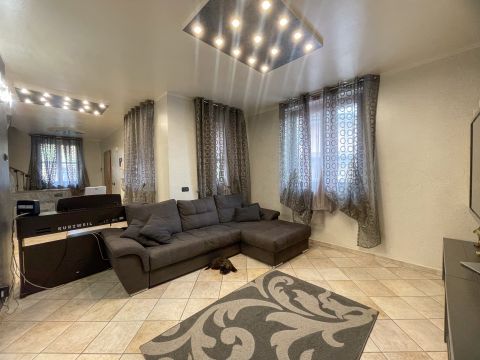 Via Gabriele d'Annunzio, 7 - Salerano Sul Lambro