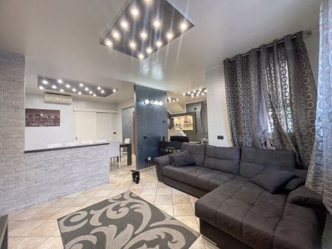 Via Gabriele d'Annunzio, 7 - Salerano Sul Lambro