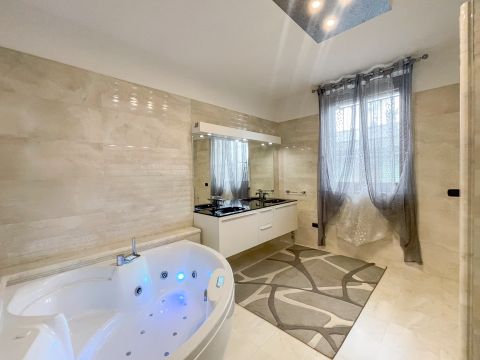 Via Gabriele d'Annunzio, 7 - Salerano Sul Lambro