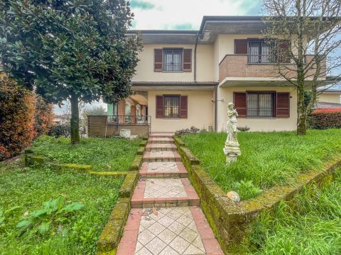 Via Gabriele d'Annunzio, 7 - Salerano Sul Lambro