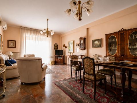 Via Vittorio Butera, 14 - Catanzaro