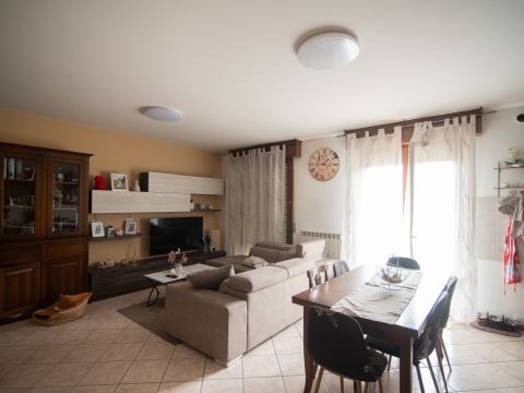 Via Palmiro Togliatti, 1 - Montecalvo In Foglia