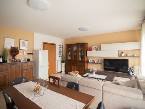 Via Palmiro Togliatti, 1 - Montecalvo In Foglia