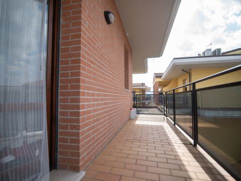 Via Palmiro Togliatti, 1 - Montecalvo In Foglia