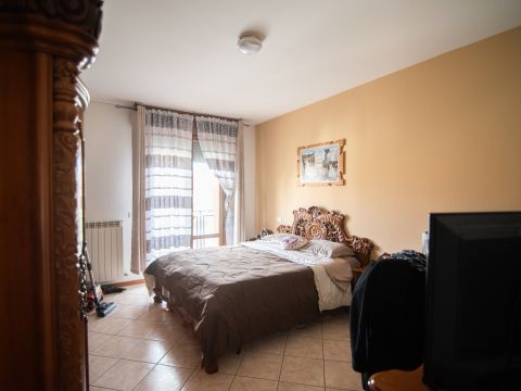 Via Palmiro Togliatti, 1 - Montecalvo In Foglia