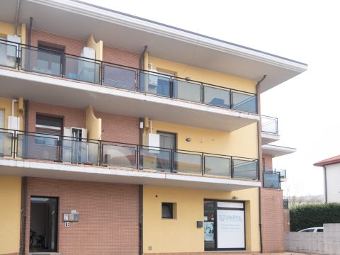 Via Palmiro Togliatti, 1 - Montecalvo In Foglia