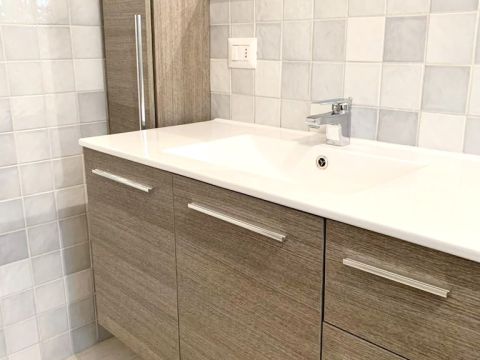 Via Breguzzo, 5 - Milano