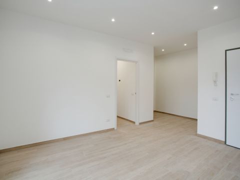 Via Piteglio, 11 - Roma