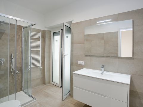 Via Piteglio, 11 - Roma