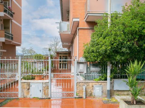 Via Piteglio, 11 - Roma