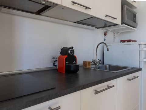 Via Francesco Guicciardini, 5 - Milano