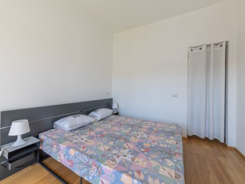 Via Francesco Guicciardini, 5 - Milano