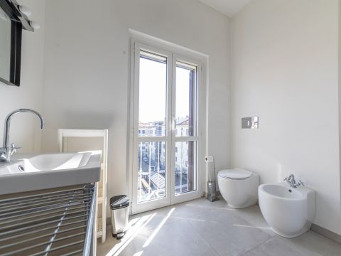 Via Francesco Guicciardini, 5 - Milano