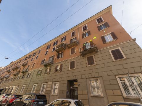 Via Francesco Guicciardini, 5 - Milano