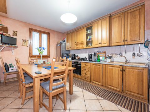 Via Argine Sinistro, 5 - Correzzola