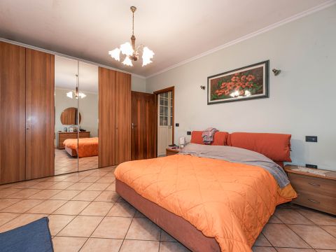 Via Argine Sinistro, 5 - Correzzola