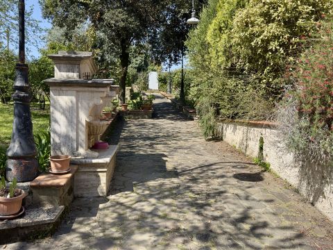 Via Colle Scarano, 79 - Velletri