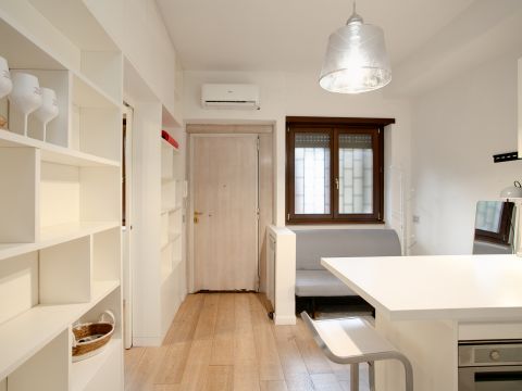 Via Salaria, 348 - Roma