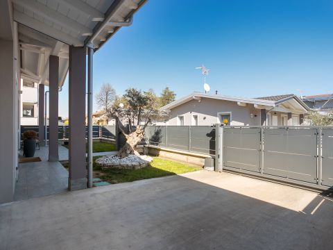 Via San Carlo, 13 - Cologno Al Serio