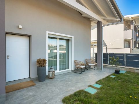 Via San Carlo, 13 - Cologno Al Serio