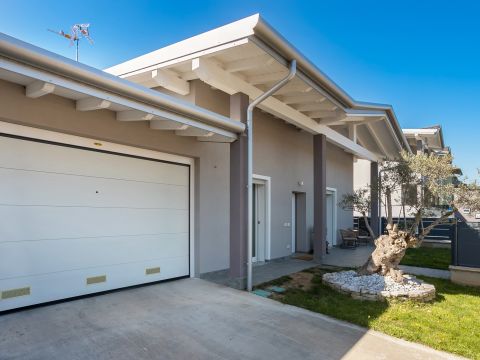 Via San Carlo, 13 - Cologno Al Serio